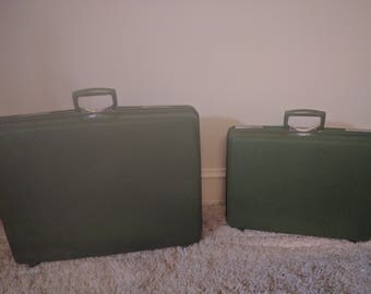 vintage royal traveler suitcase
