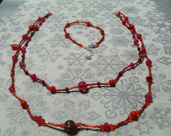 set (necklace and bracelet) warm and thin (red)