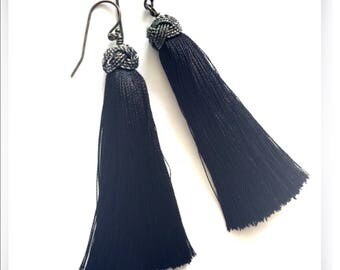 Black soft fringe earringe.