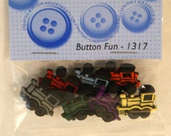 7 novelty buttons - "trains".