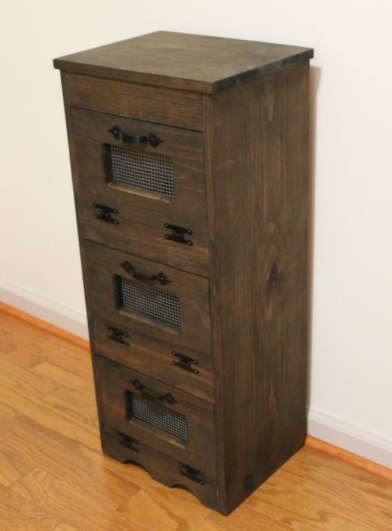 Image of country style vegetable bin