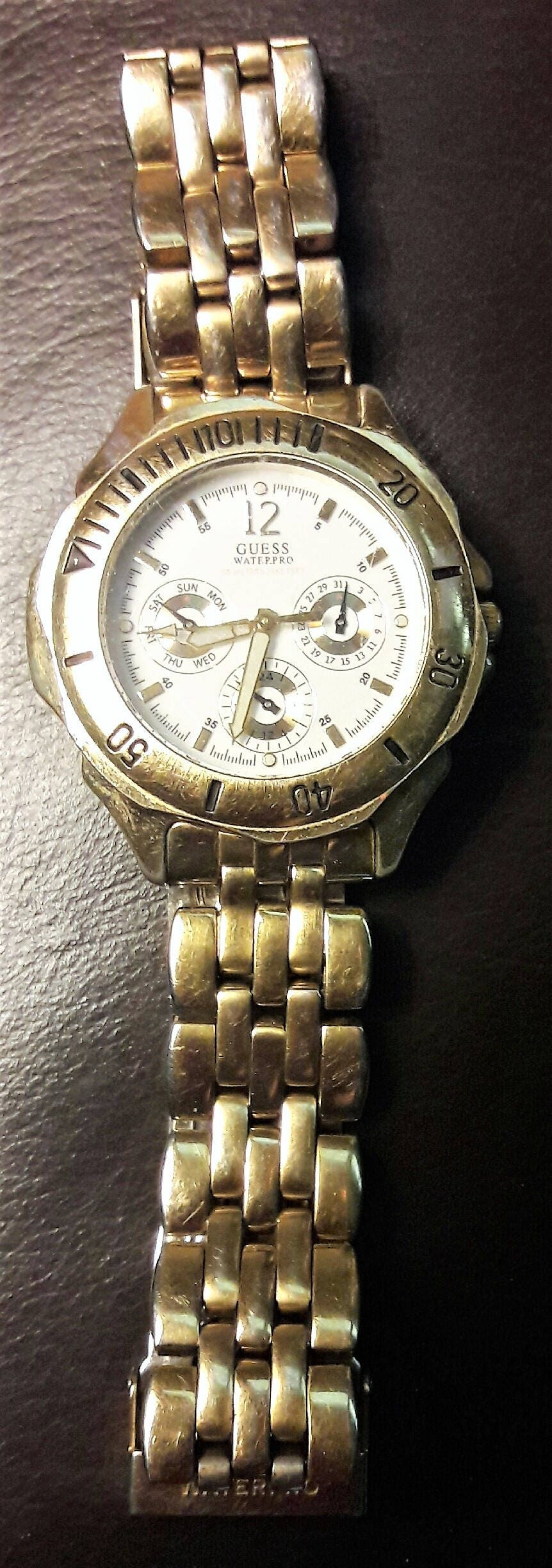 Guess Waterpro Chronographers Mens Gold Tone Watch Vintage
