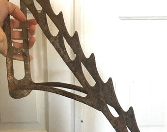 Cool Antique Iron Wall Mount Rack
