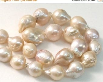 ON SALE 65% Baroque Pearls, Natural Fresh Water Baroque Pearls, Natural Pearls, Pearl Necklace, 10-18mm, 8 Inch, 14 Pcs - PGP356