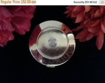 Now On Sale Vintage Avon Compact * Avon Powder Compact Mirror Collectible * 1960's 1970's Vanity Home Decor * Avon Products Inc New York