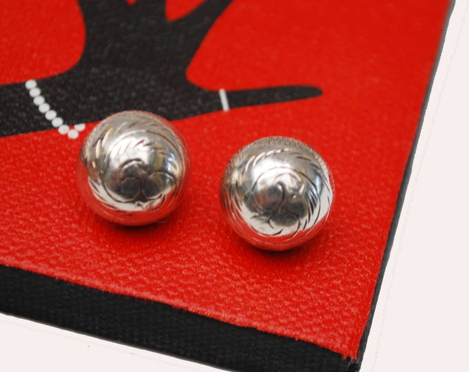 Sterling Etched round Earrings - 925 - hallow silver Button - domed Stud Earrings