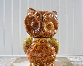 Vintage Brown Ceramic Winking Owl Cookie Jar - Retro Kitchen