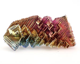 Bismuth (lab grown) crystal - 17gm / 51mm x 25mm x 13mm (F42535)