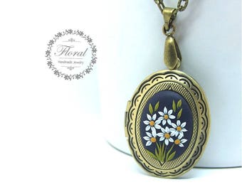 Bridesmaid Gift Ideas, Locket for a Bride, Locket for Wedding Bouquet, Locket for Bridal Bouquet, Bridesmaid Locket, Something Blue