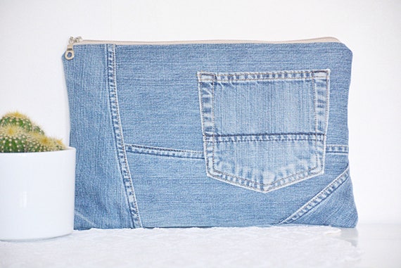 SIMPLE DENIM pouch with front jeans pocket