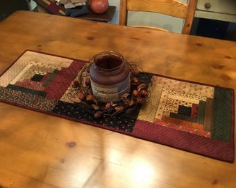 Twisted Log Cabin Poinsettia Table Runner Pattern Table