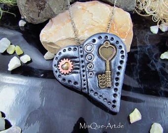 Trailer steampunk heart "Heartkey"