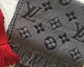 LOUIS VUITTON 23 years Monogram wool LV Rabbit Echarpe Fringe Scarf Stall Red gray