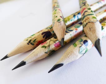 Washi wrapped Japanese pencils and felt pencil case. Set of 5 hand wrapped watercolour pencils. Teacher, Writer, Artist, Stationary gift.