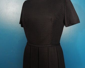 Adorable 1950's Black Textured Dress | LBD | Classic