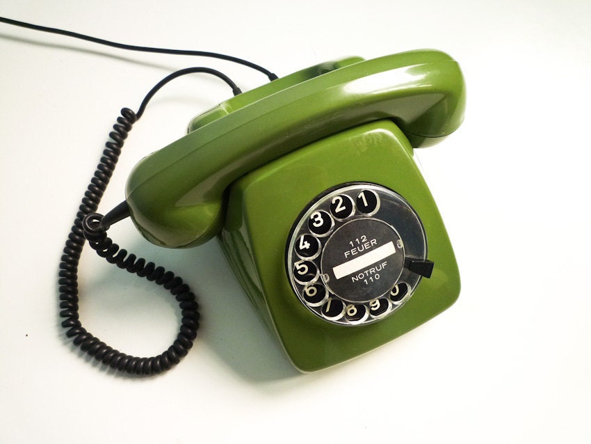 Зеленый телефон в вк. Телефон 70-х. Телефон 70 х годов. Беспроводные телефоны 70-х годов. Телефон семидесятых.