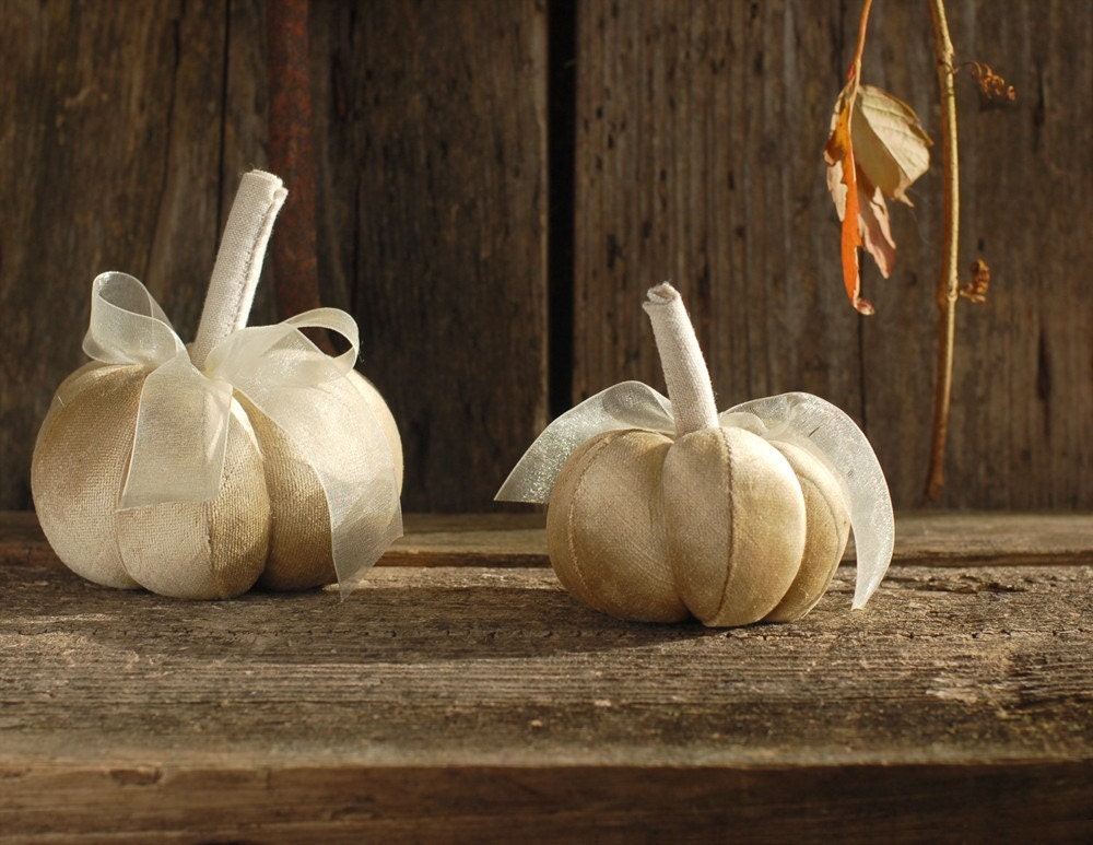 Set of 2 decorative golden velvet pumpkins