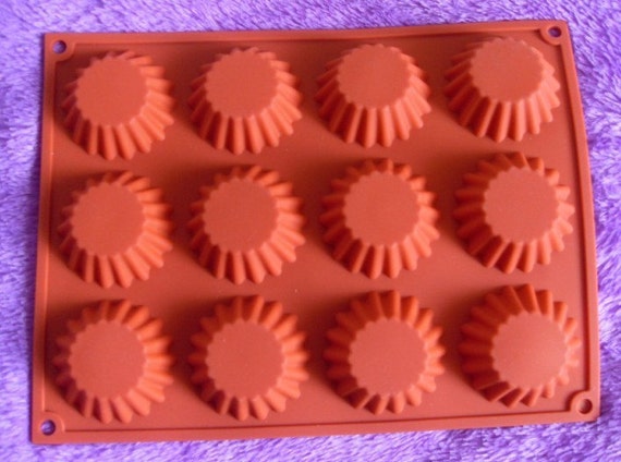 Silicone Cake Mold Muffin Cups Cake Pan Soap Ice Chocolate Mold 12 Egg 