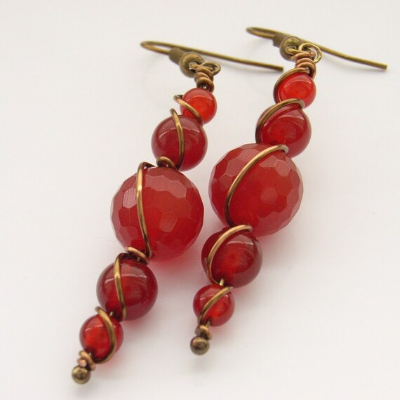 Red gemstone earrings von BlueForestJewellery auf Etsy
