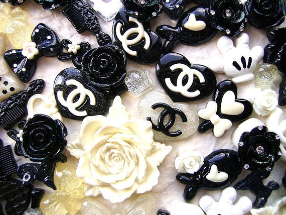 WHOLESALE Japanese  Kawaii Cabochons  BLACK WHITE 70 von DecoSweets