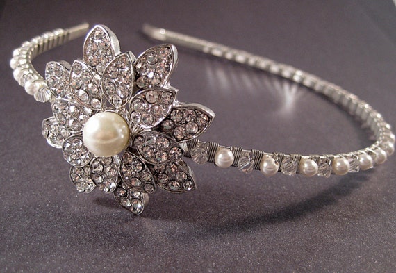Pearl headband Vintage style Pearl Pearl tiara von BridalSkies