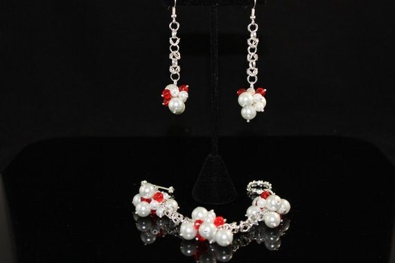 Swarovski Cluster Pearl and Crystal Byzantine von JanettaJewelry